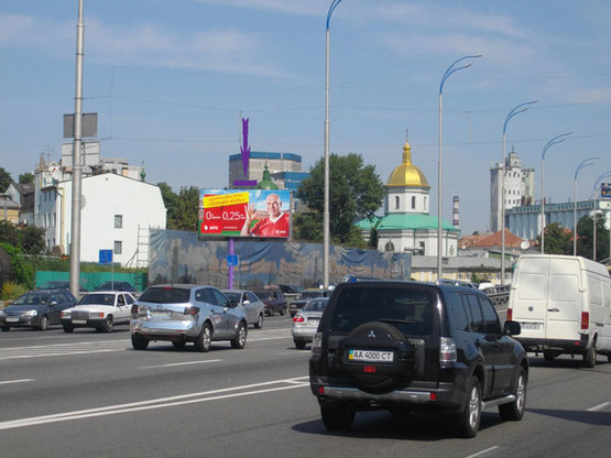 Фото рекламної площини за адресою ул.Набережно-Хрещатинская,  23