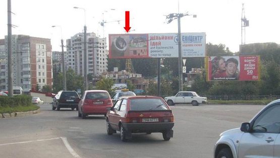 Фото рекламной плоскости по адресу Коновальца ул / Злуки ул, левый, из центра