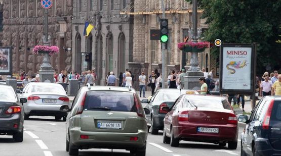 Фото рекламної площини за адресою Крещатик ул., 28/2