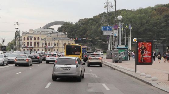 Фото рекламной плоскости по адресу Крещатик ул., 5