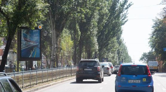 Фото рекламной плоскости по адресу Леси Украинки бул. разделитель