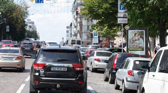 Фото рекламної площини за адресою Богдана Хмельницкого ул. 24