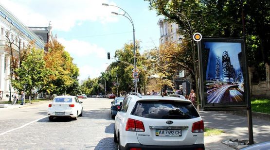 Фото рекламной плоскости по адресу Институтская ул. 7-1