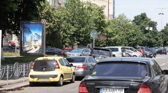 Фото рекламної площини за адресою Омельяновича-Павленко Михаила ул. , к Аллее Героев Крут