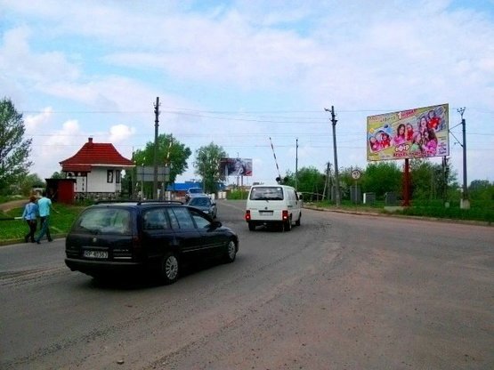 Фото рекламной плоскости по адресу Пластова вул.