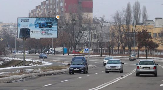 Фото рекламної площини за адресою Радужная ул., 69