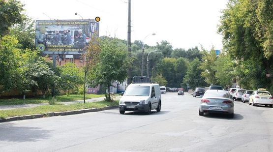 Фото рекламной плоскости по адресу Сырецкая ул., 35, 55 м до Ольжича ул.