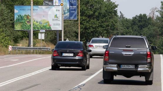 Фото рекламної площини за адресою Столичное шоссе, в Киев