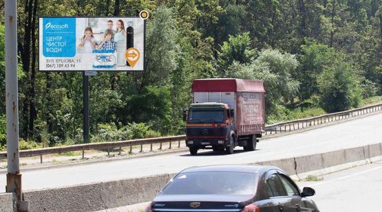 Фото рекламної площини за адресою Большая Кольцевая дорога, 300м от загородного комплекса "Колыба Хаус"