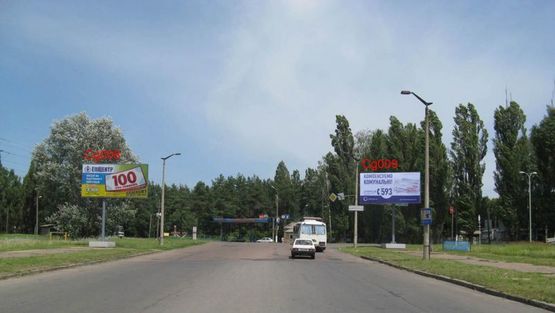 Фото рекламной плоскости по адресу Глебова ул., напротив АЗС "Авис"