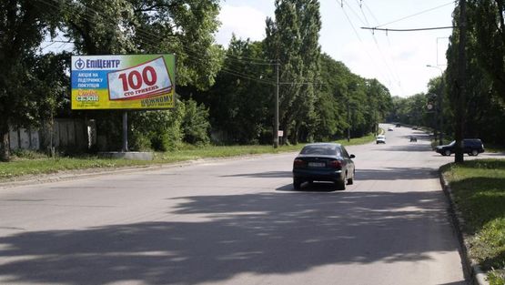 Фото рекламної площини за адресою Ивана Мазепы ул./Ушинского ул.