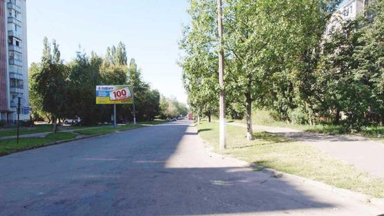 Фото рекламної площини за адресою Одинцова ул. 16, м-н Базис