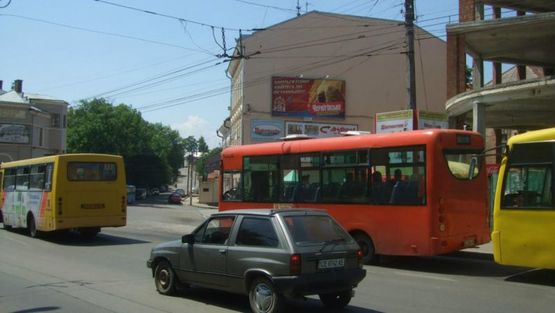 Фото рекламной плоскости по адресу Героев Майдана ул. (Красноармейская) / Космодемьянской З ул, из центра