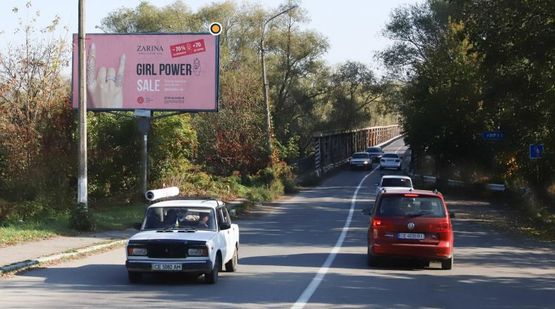 Фото рекламной плоскости по адресу Московской Олимпиады ул, мост, выезд из города
