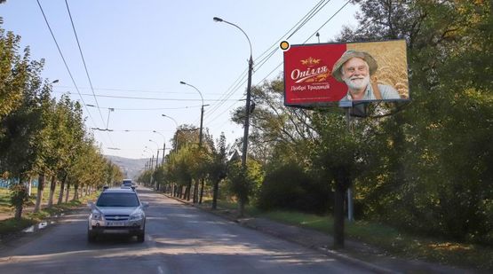 Фото рекламной плоскости по адресу Хотинская ул., 48-50, на Калиновский рынок