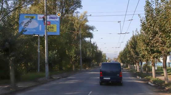 Фото рекламной плоскости по адресу Хотинская ул., 48-50, от Колиновского рынка