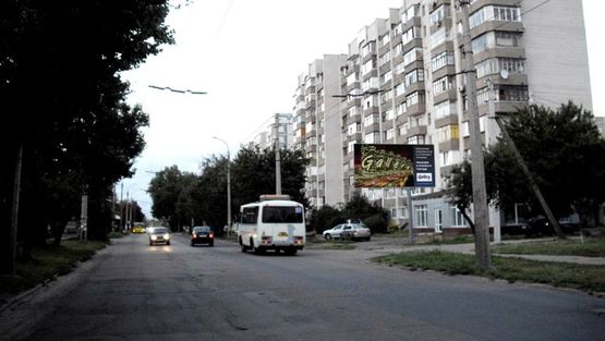Фото рекламной плоскости по адресу Энгельса ул. / Петровского ул., в центр 