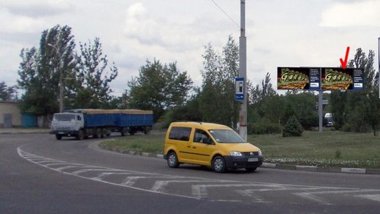 Фото рекламної площини за адресою 200 лет Херсона пл, из центра, правый