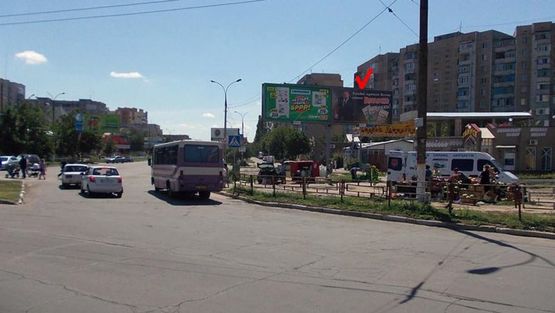 Фото рекламной плоскости по адресу Каховская пл., правый
