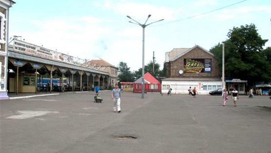 Фото рекламной плоскости по адресу Транспортная ул., на территории Ж/Д вокзала, возле перрона - фасадный