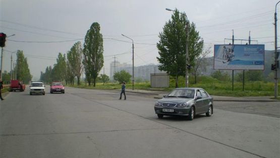 Фото рекламной плоскости по адресу Окружная дорога, тр магистраль,ст.скор.трам. „Больница”, АЗС, ж/м „Восточный”, из центр