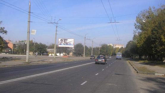 Фото рекламной плоскости по адресу Львовская ул, 71, в центр