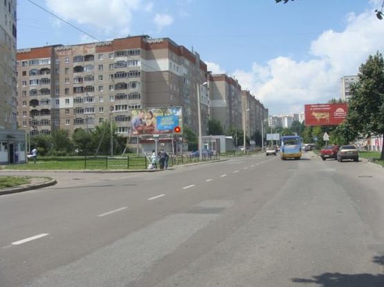 Фото рекламной плоскости по адресу Гринченка ул / Чигиринская ул, в центр