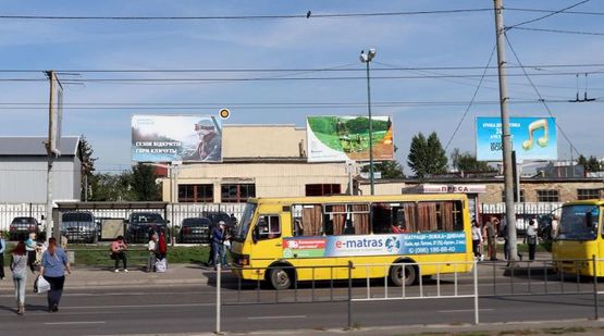 Фото рекламной плоскости по адресу Городоцкая ул, 4 справа