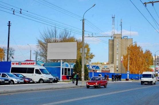 Фото рекламной плоскости по адресу вул.Конякіна, поблизу ТЦ "Варшавський"