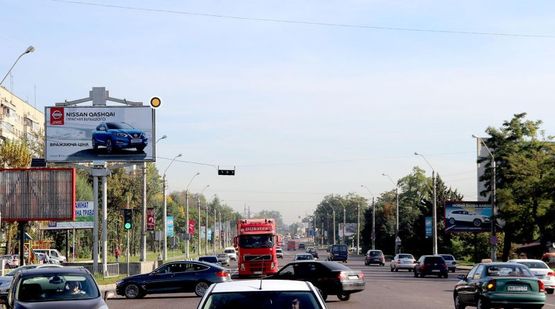 Фото рекламной плоскости по адресу Хмельницкого Б ул / Гринченка ул, из центра