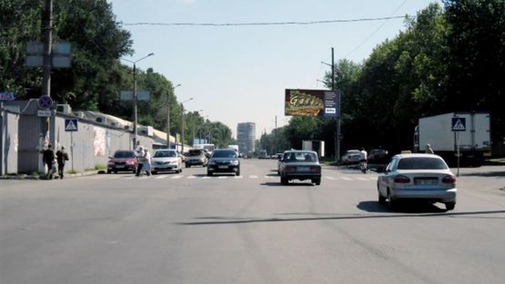 Фото рекламной плоскости по адресу Космонавтов ул., - 28 Армии ул.