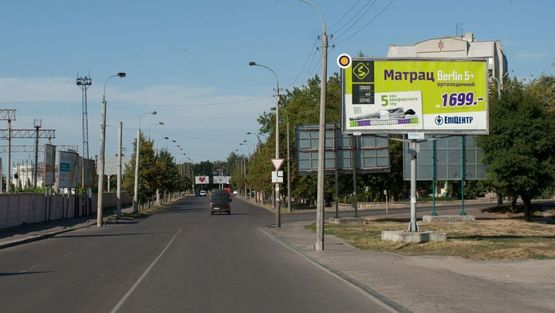 Фото рекламної площини за адресою Киквидзе ул / Сагайдачного ул, из центра