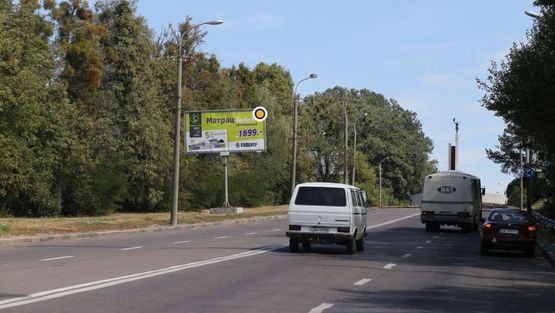 Фото рекламної площини за адресою Киевская ул., из центра