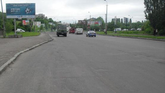 Фото рекламної площини за адресою Князя Владимира ул  / Шухевича ул, в центр