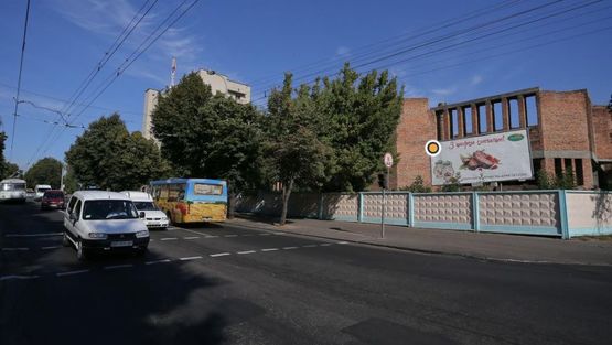 Фото рекламної площини за адресою Дубенская ул / Чернышова ул, в центр