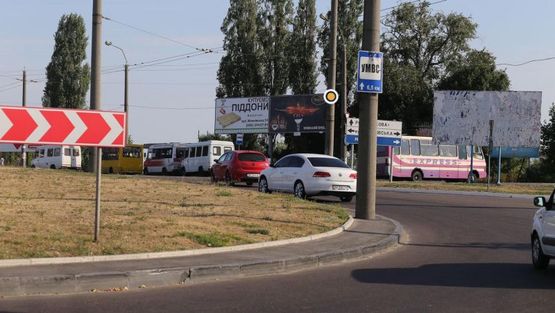 Фото рекламной плоскости по адресу Соборная ул, Млиновская ул въезд со стороны Луцка, правый  А, въезд в город