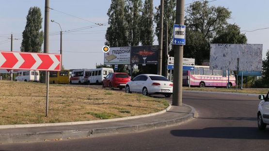 Фото рекламной плоскости по адресу Соборная ул, Млиновская ул, въезд со стороны Луцка, левый  А, въезд в город