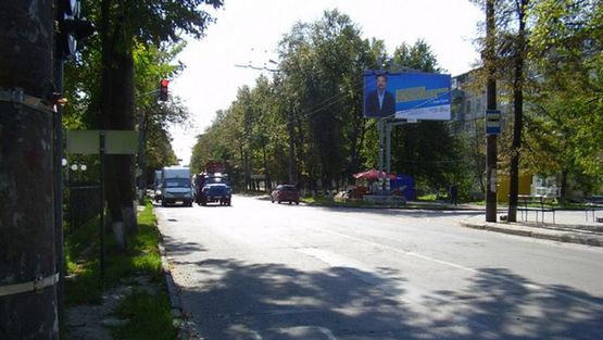 Фото рекламной плоскости по адресу Кирова ул, 165, из центра