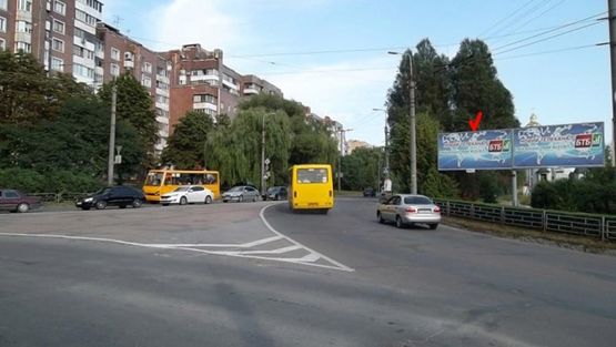 Фото рекламной плоскости по адресу Коновальца ул/Злуки ул, левый, из центра !!! Увага, розмір 2900х5900 !!!