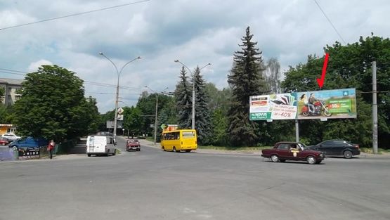 Фото рекламной плоскости по адресу Мира ул / Дружбы ул, правый, в центр