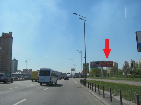 Фото рекламної площини за адресою Бажана Н. просп., 700м до ст. м.  "Позняки" (направление в центр)