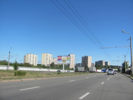 Фото рекламної площини за адресою Маршала Гречко ул. (на разделителе к Правды просп.)
