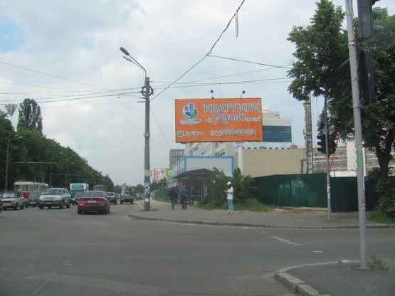 Фото рекламной плоскости по адресу Василенко ул./бул. Лепсе по направ. Победы просп. (Региональная таможня, БЦ "Престиж Центр")