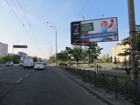 Фото рекламної площини за адресою Героев Сталинграда просп., 10 по направлению к ст. м.  Минская, ст. м.  Героев Днепра (Академия искусств)