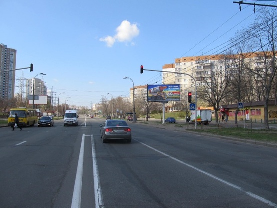 Фото рекламной плоскости по адресу Правды просп., 6 (возле светофора), в направ. ул Маршала Гречко