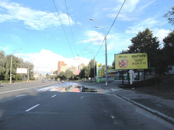 Фото рекламной плоскости по адресу Краснозвездный просп., 114 (АЗС "WOG", Совские пруды, ресторан "Нарния") в направ. Московской пл.