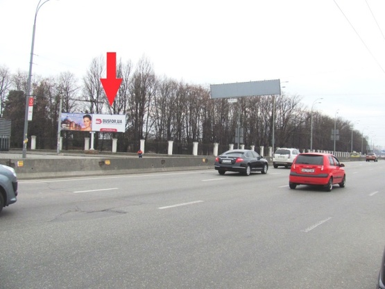 Фото рекламной плоскости по адресу Глушкова Ак. просп., 1, НВЦ, (200м. к ст. м. Выставочный центр, "Институт биологии" КНУ, Экспоцентр), в направ. Одесской пл.