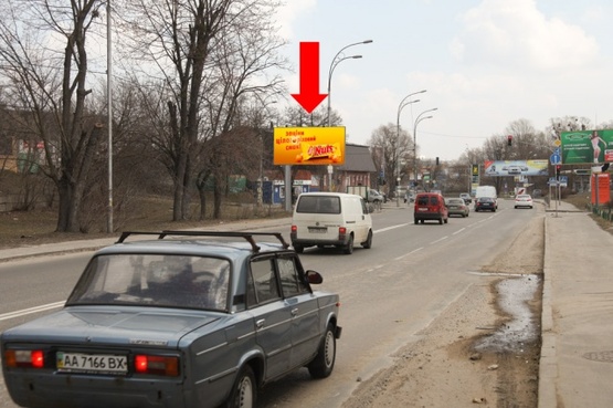 Фото рекламної площини за адресою Кировоградская ул. - ул. Монтажников, светофор