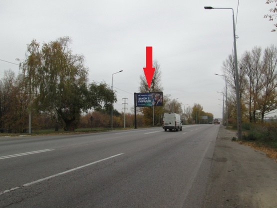 Фото рекламной плоскости по адресу Гагарина просп., 354 (гипермаркет "Эпицентр", "Безлюдовский мясокомбинат", БРСМ-Нафта) в центр