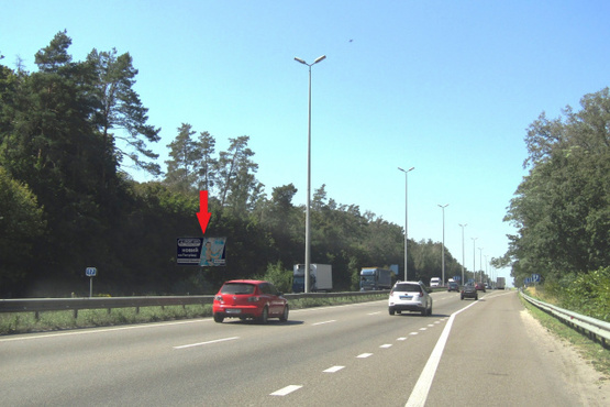 Фото рекламной плоскости по адресу Брест - Литовское шоссе, в напр. из Киева